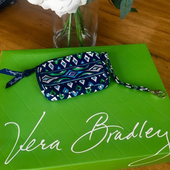 Vera Bradley zip around cosmetic case - Picture 4 of 6